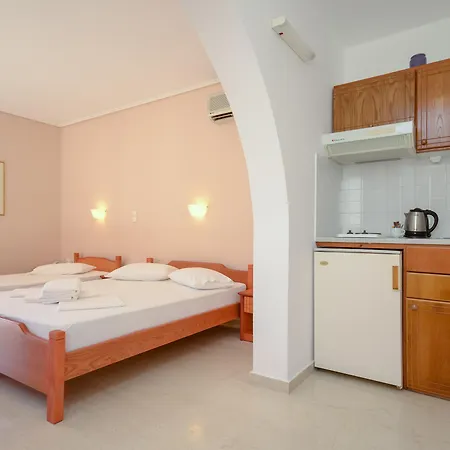 Proteas & Hotel 3*