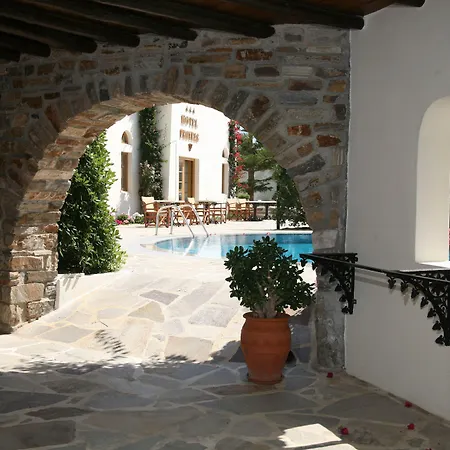 Hotel Proteas & Agios Prokopios (Naxos)