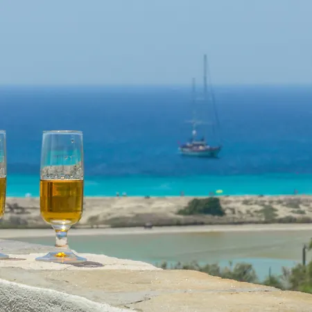 Proteas & Hotel Agios Prokopios (Naxos)
