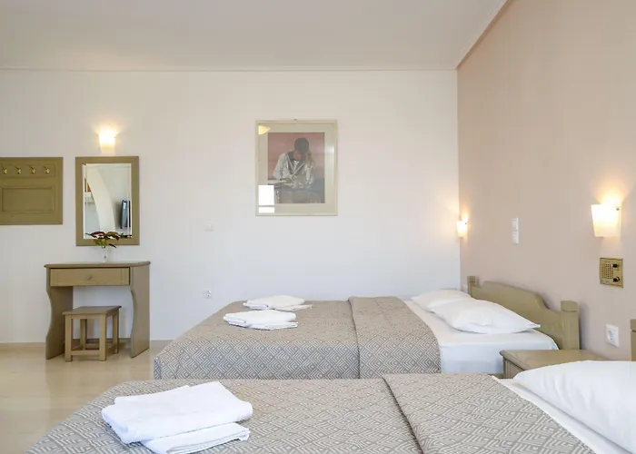 Proteas & 3* Agios Prokopios (Naxos)